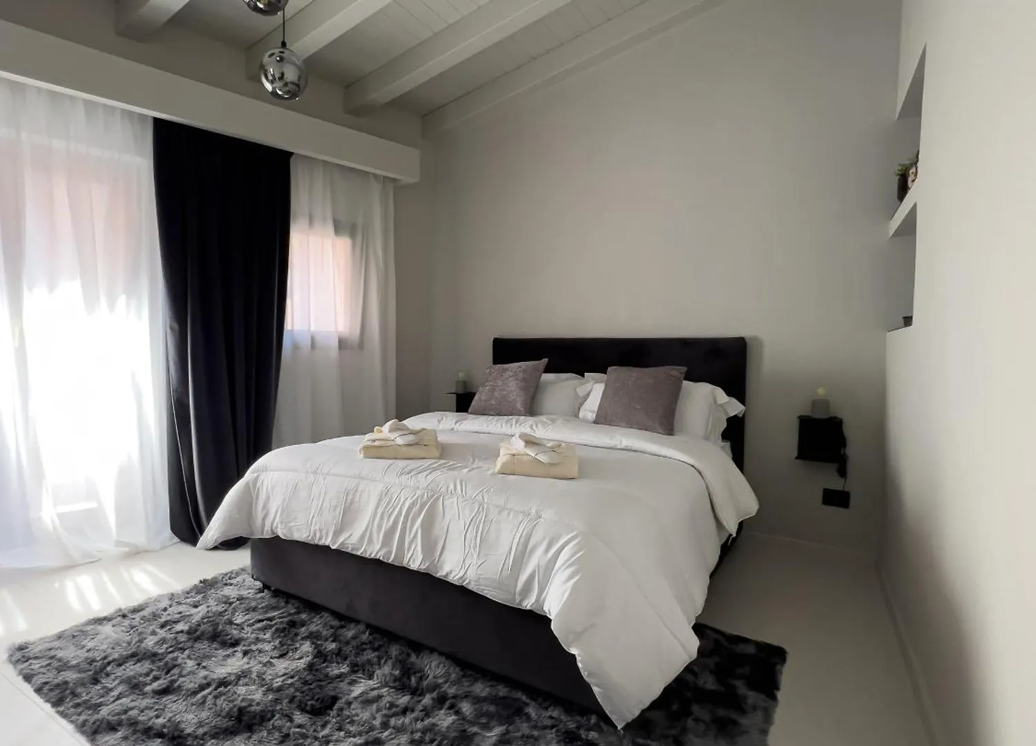 Vicolo San Gaetano -Luxury Rooms- CTA Lägenhet